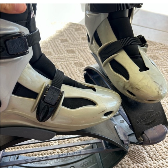 KANGOO JUMPS XR3 WHITE EDITION IN SILVER/BLACK Size small (6-8) - Picture 10 of 11